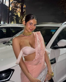 Noida Escort Girl